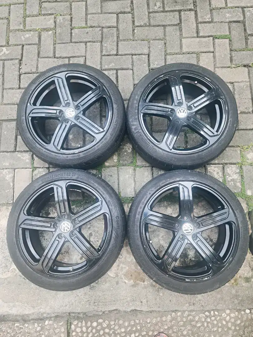 Ban Continental VW Polo + Velg Hitam Sporty