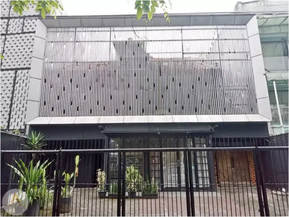 Gedung di buahbatu siap pakai cocok untuk cafe atau kantor