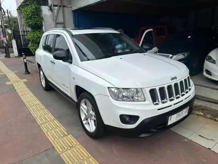 Jeep compas 2013 AT 4x4 sunroof