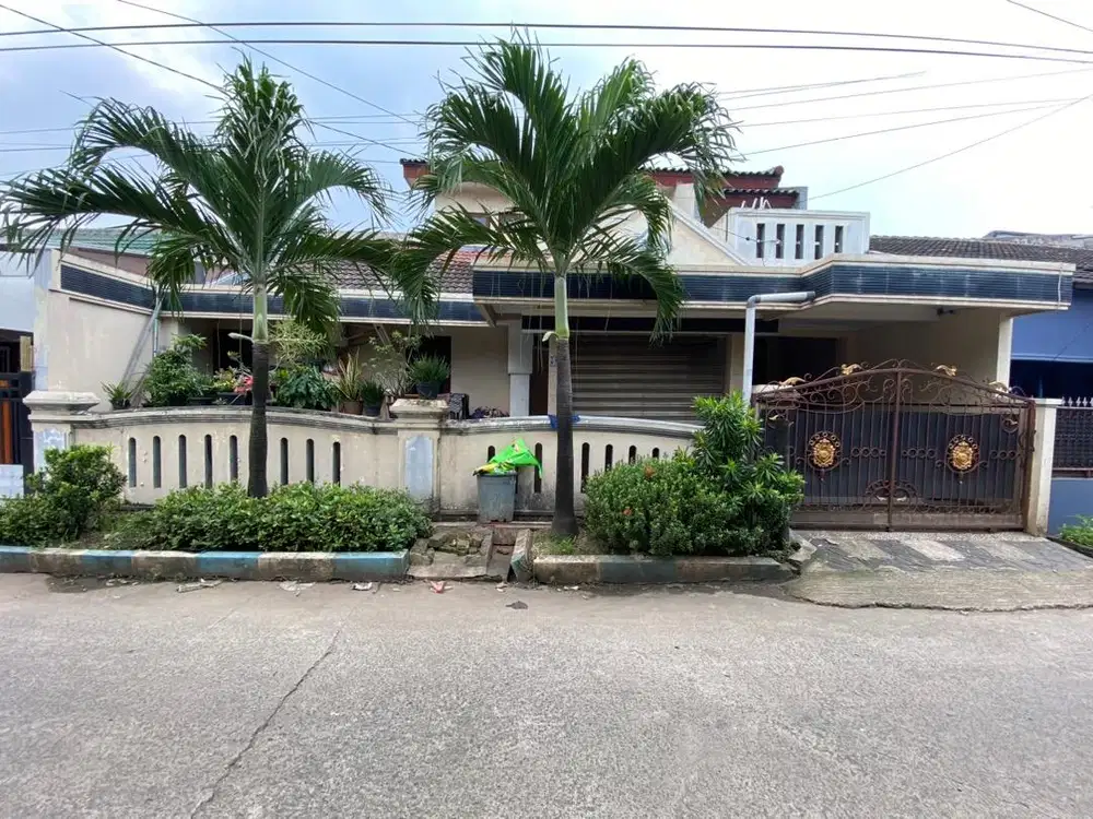 Dijual Cepat Rumah 2 Lantai di Jalan Utama Taman Cikunir Indah Bekasi