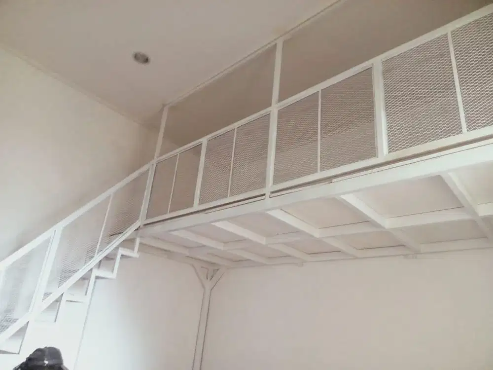 Kamar anak / mezzanine