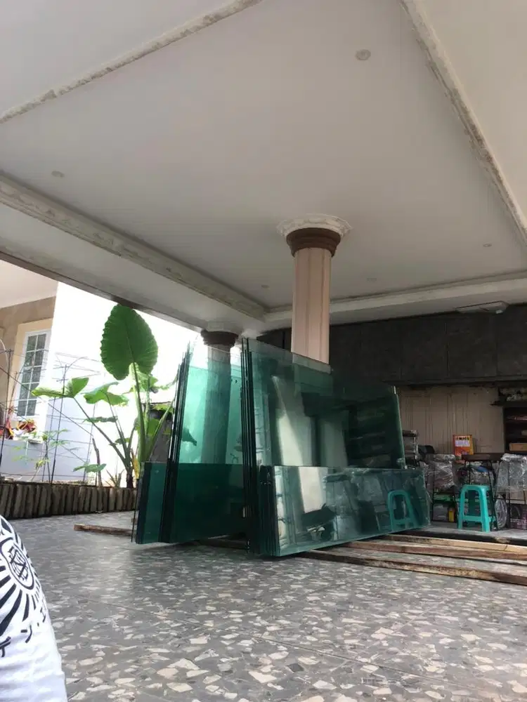 Jual Beli Kaca Bekas