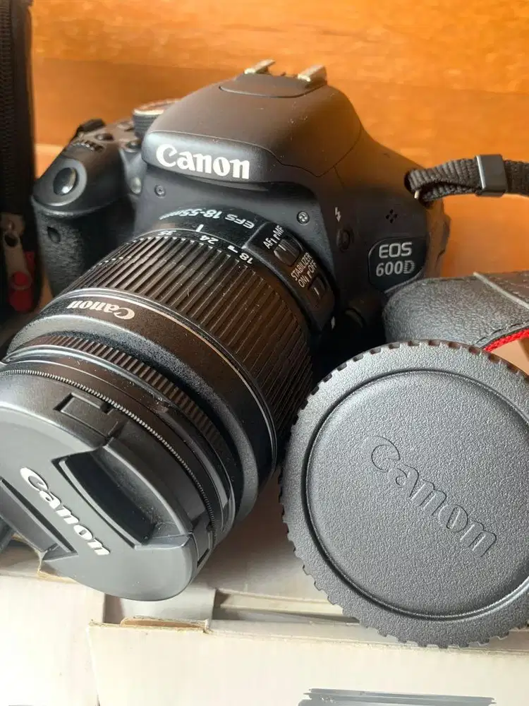 Camera DSLR Canon 600D