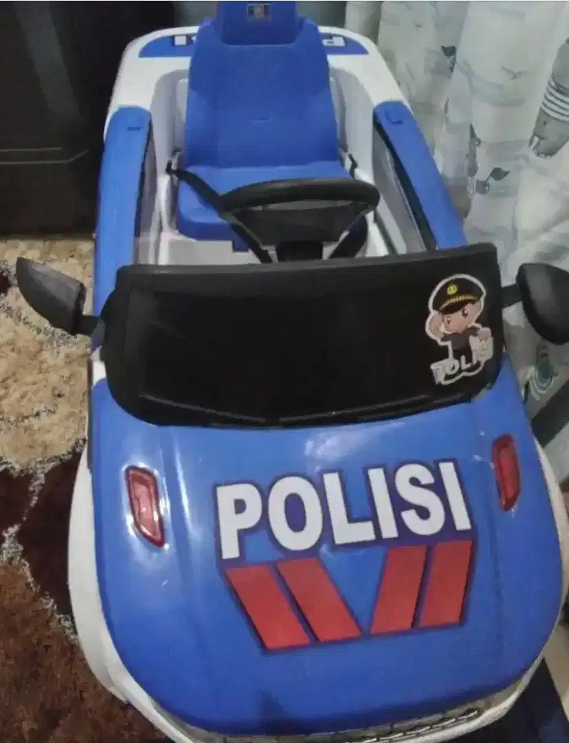 Mobil anak Aki bekas