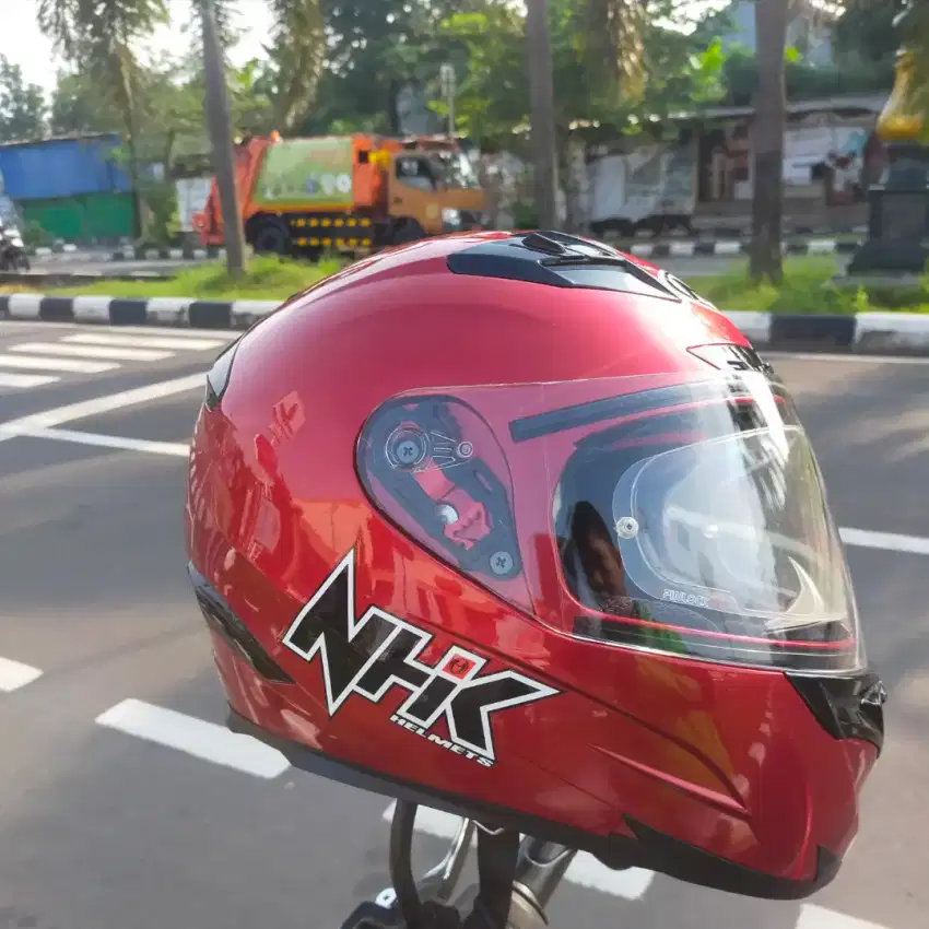 Helm full face NHK