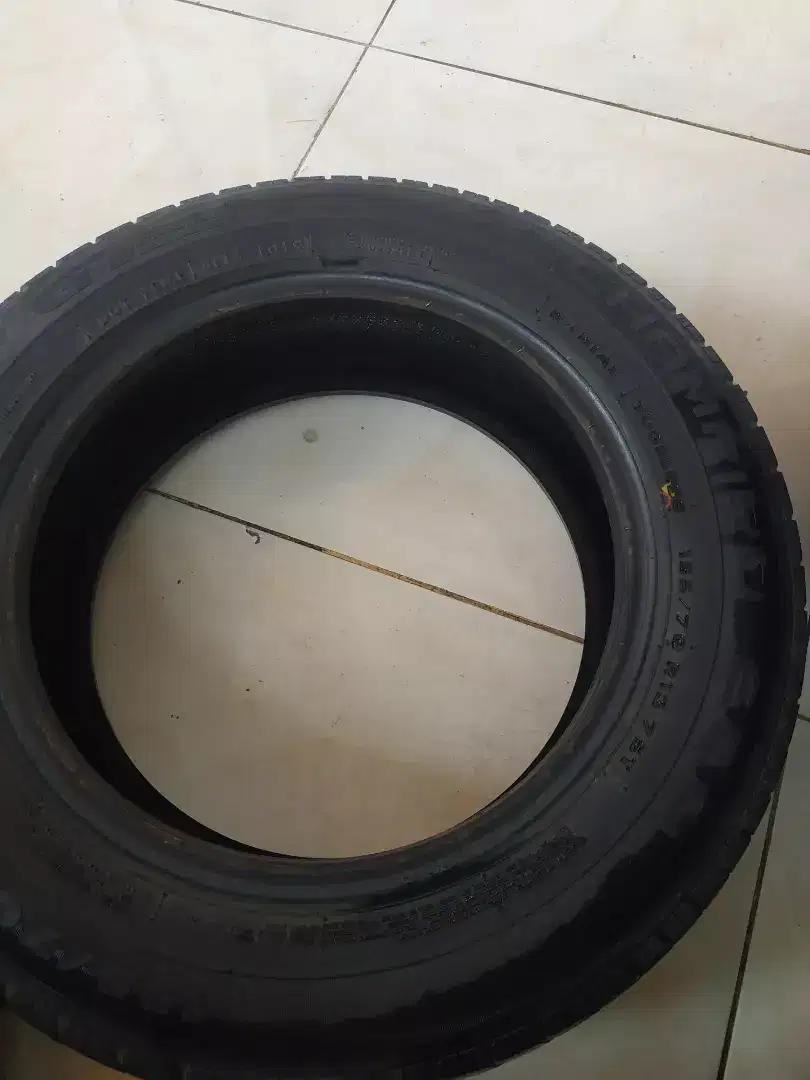 Ban buat Datsun masih layak pakai ukuran 155/70/R13, harga @satuan