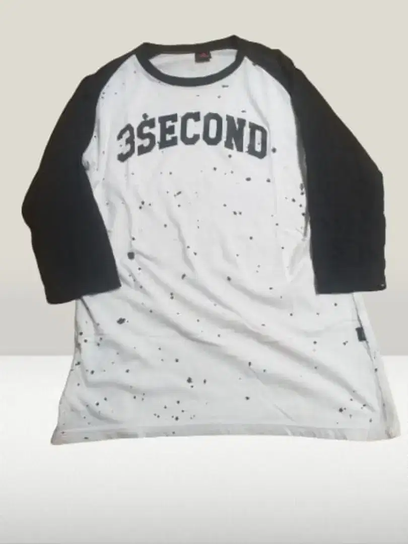 kaos raglan 3 scd