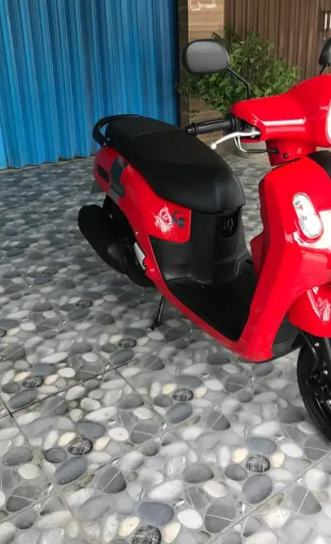 jamaha fazzio warna merah