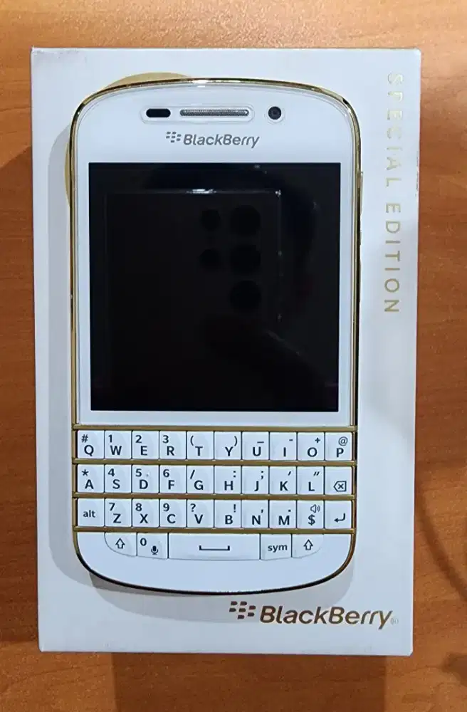 Blackberry Q10 Gold Special Edition