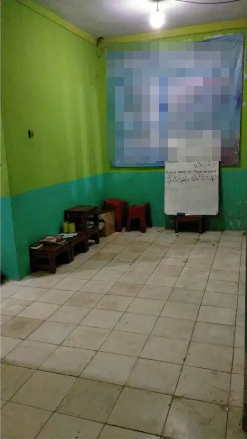 Rumah lama cocok untuk usaha kost dekat SMK Warga Jebres Solo