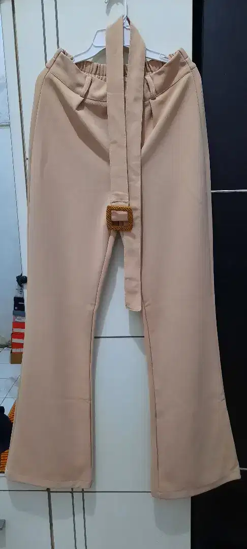 Celana cutbray wanita
