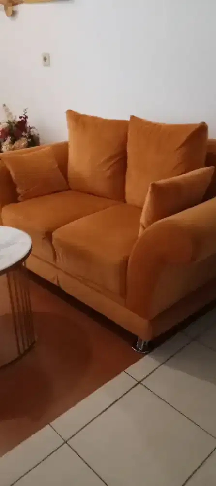 Kursi tamu 2 dudukan