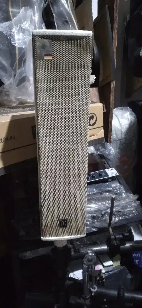 Beta three T4.4 speaker coloum