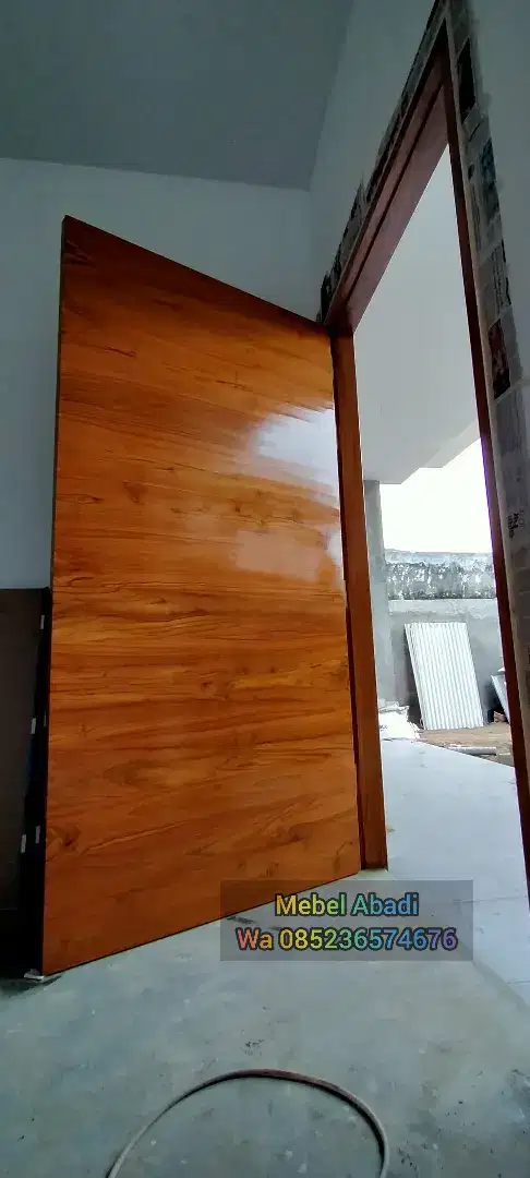 Pintu kayu jati