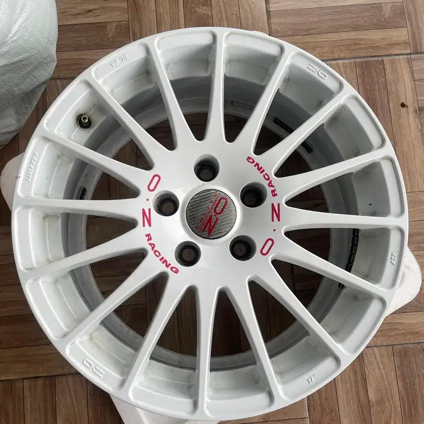 Velg R17 OZ Racing Superturismo WRC 5x114  HRV, Innova, Reborn, Zenix