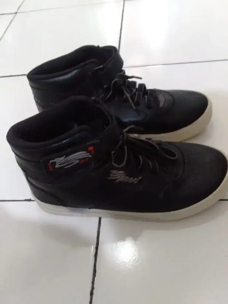 SEPATU ANAK SEKOLAH COWOK SPEED SIZE 37