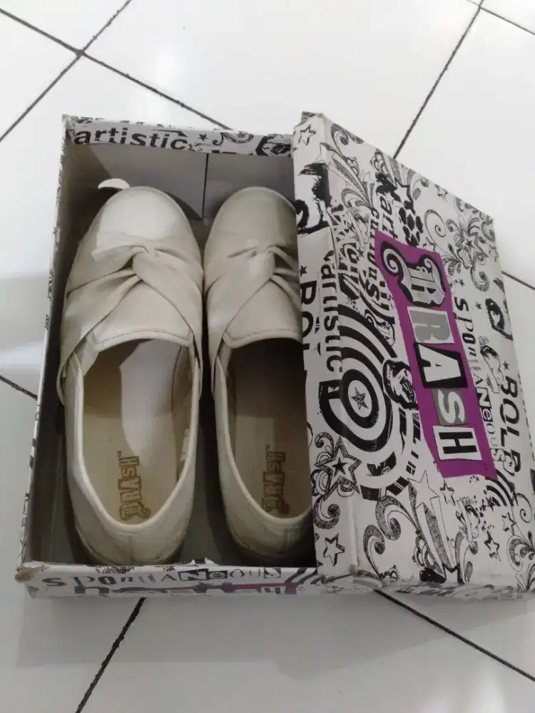 SEPATU WANITA BRASH ORIGINAL