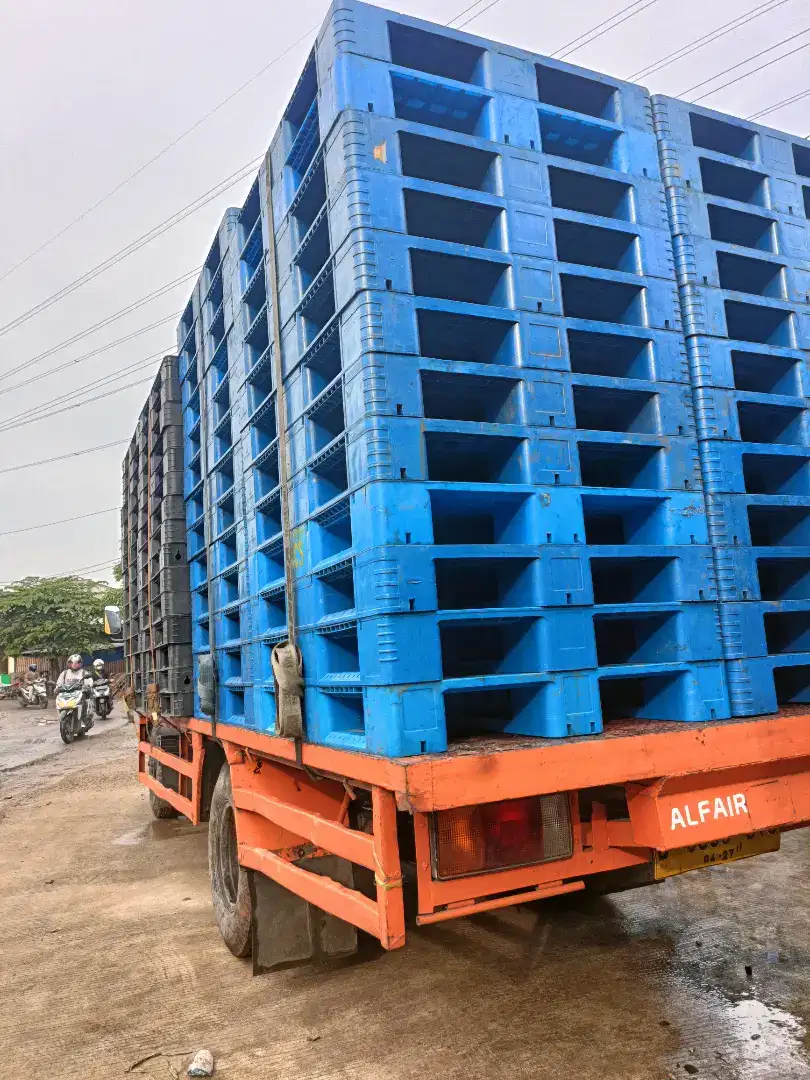 Jual beli pallet plastik