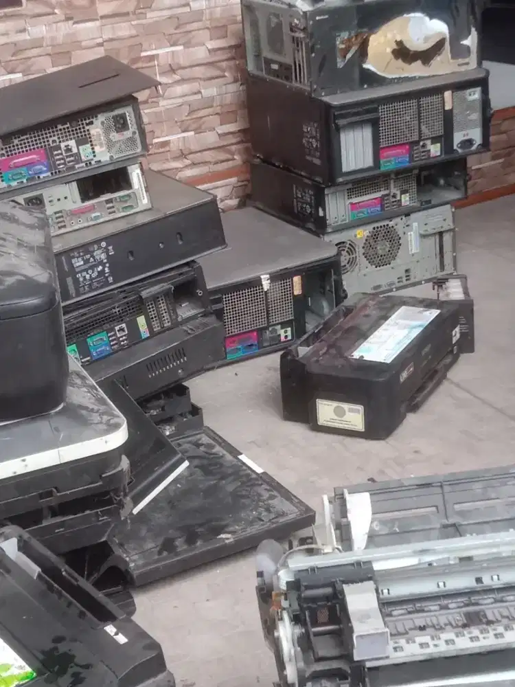 Jual beli komputer rusak jadul Surabaya