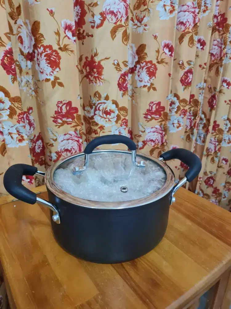 Kuche Panci Pot (Casserole) Besar