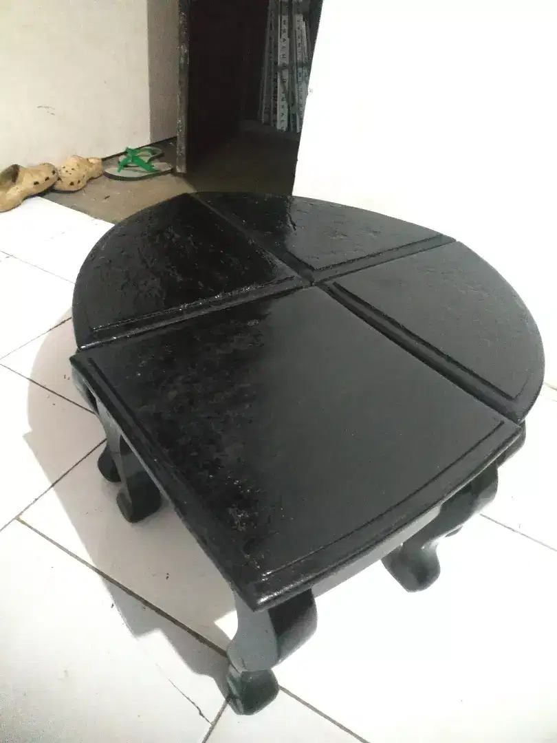 Meja puzzle bentuk hati