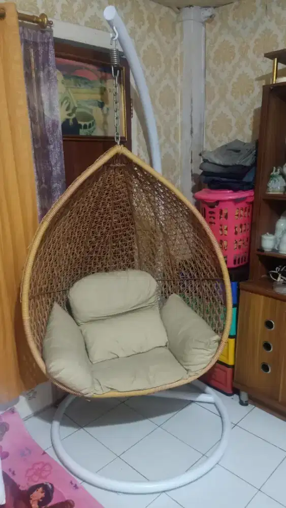 Ayunan rotan ukuran besar