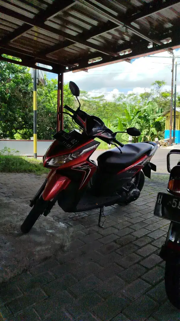 Vario techno 110 merah