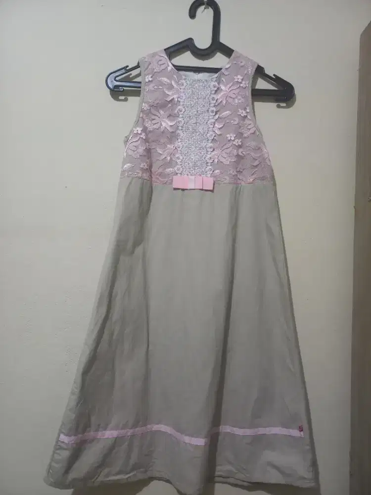 Dijual dress anak perempuan umur 6 s/d 7 tahun