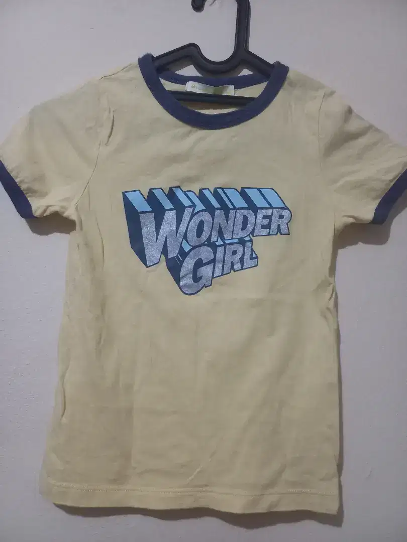 Dijual kaos anak merk ginggersnaps usia 4 s/ 6 tahun