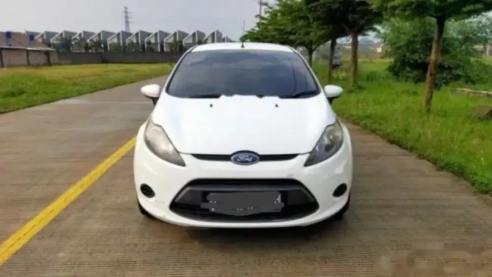 Ford fiesta trend 2012 AT