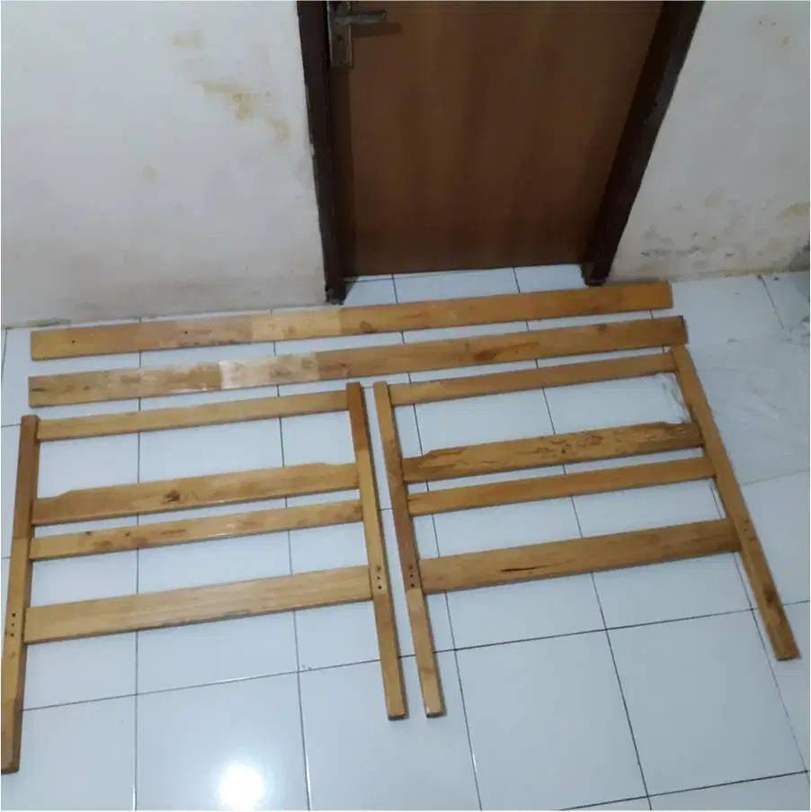 KAYU KOKOH - Rangka ranjang tempat tidur anak JADUL model LIGNA