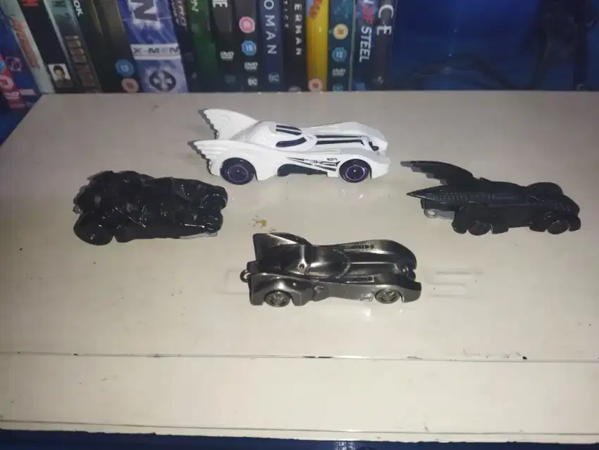 Batmobile mobil mainan