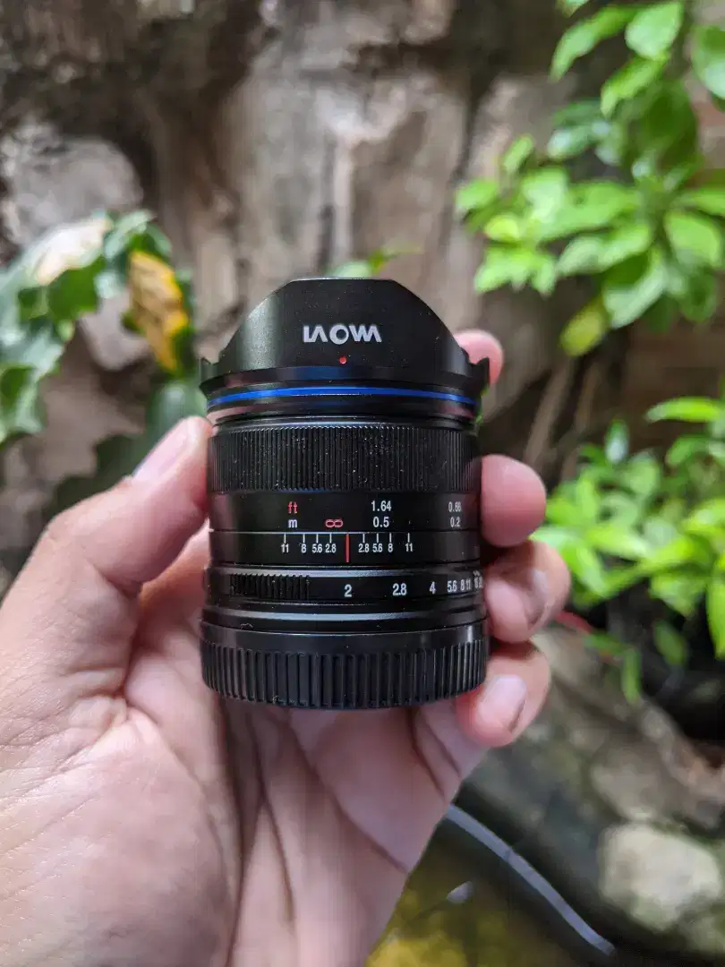 Lensa Laowa 7.5mm F2.0 Micro Four Third MFT