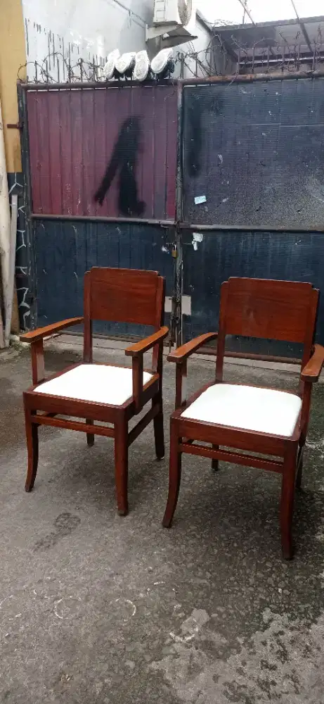 Dijual sepasang kursi teras jadul