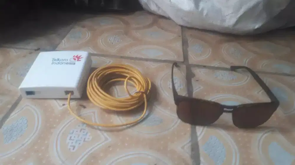 Slhkn plh slh 1 dr router wifi atau sblh nya kond hdp murah sj deh