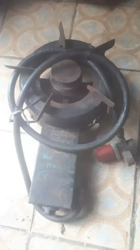 Se bh kompor gas api bsr berkualitas komd hdp mgkn ada yg perlu murah