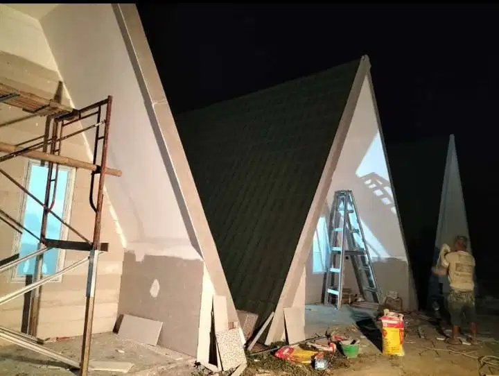 tukang ahli bangunan rumah