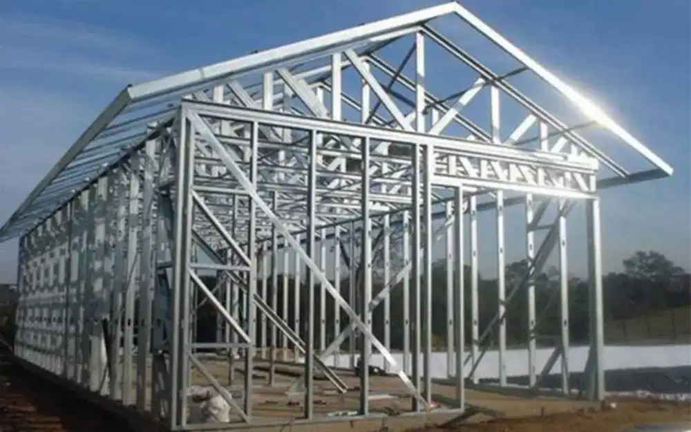 Gudang rangka baja ringan