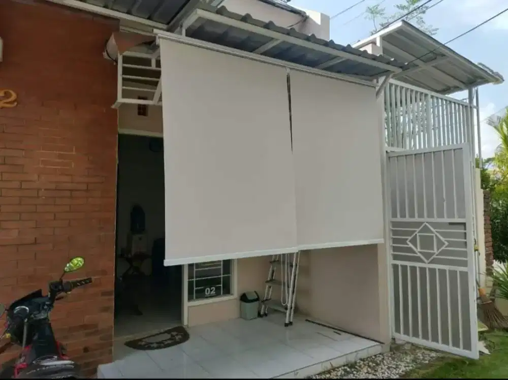 Tirai penahan hujan dan panas termurah l