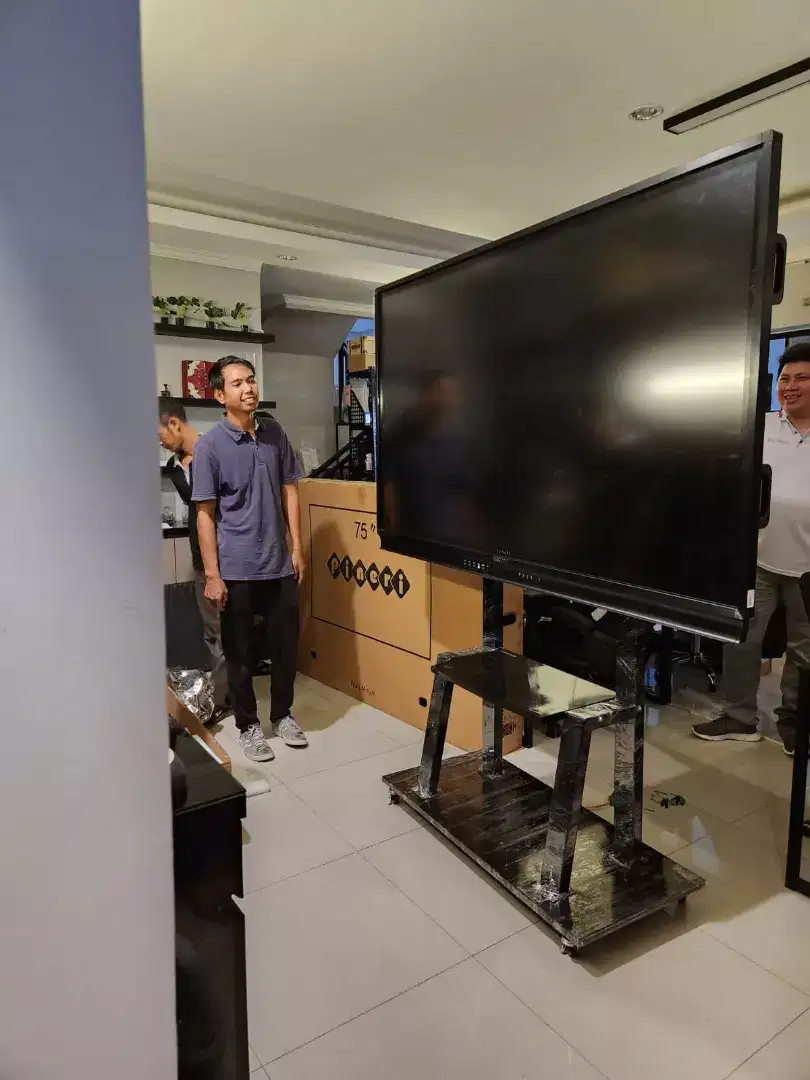 Bracket TV led standing 50-75