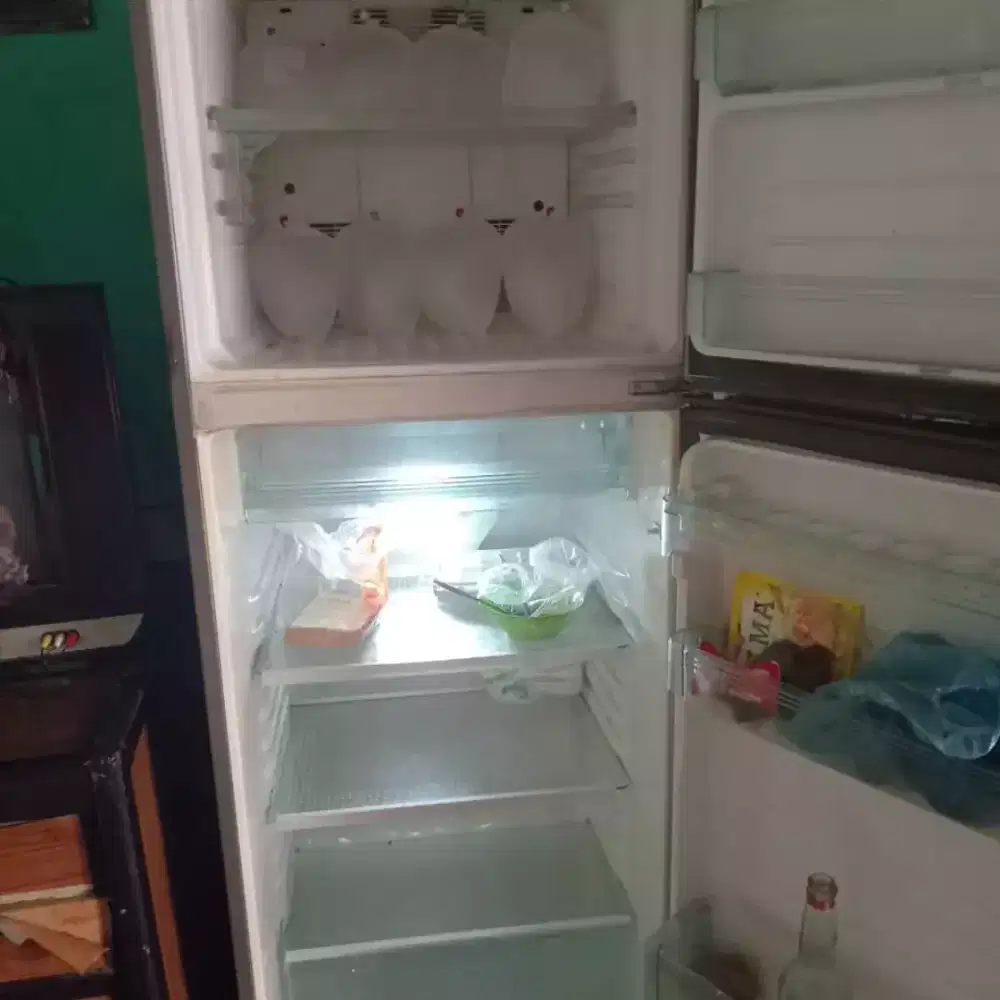 Perbaikan KULKAs dan jual'beli kulkas