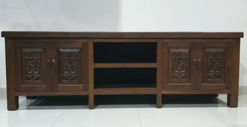 Meja TV jati antik