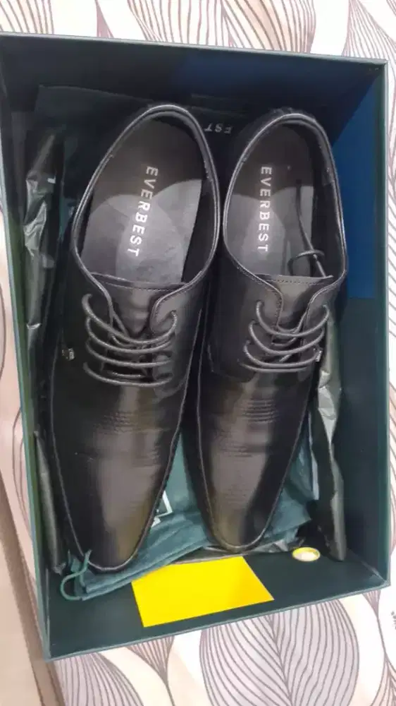 Sepatu everbest uk 44 like new
