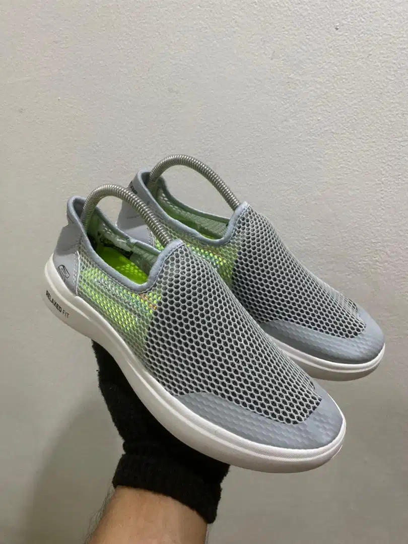 Sepatu slip on pria skechers relaxed fit 41 original