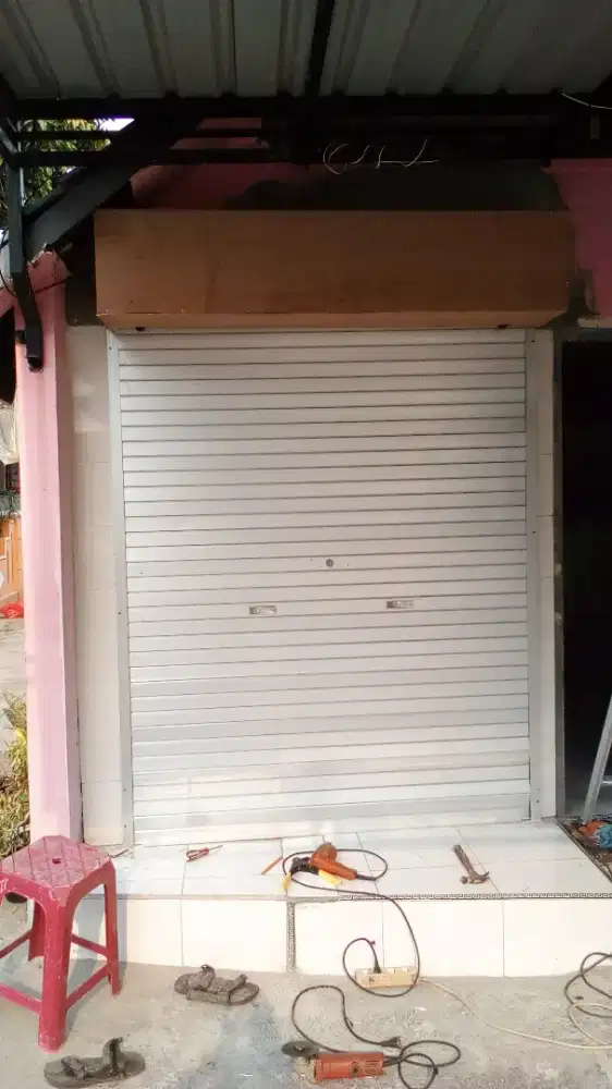 Rolling door Banyu Urip Surabaya