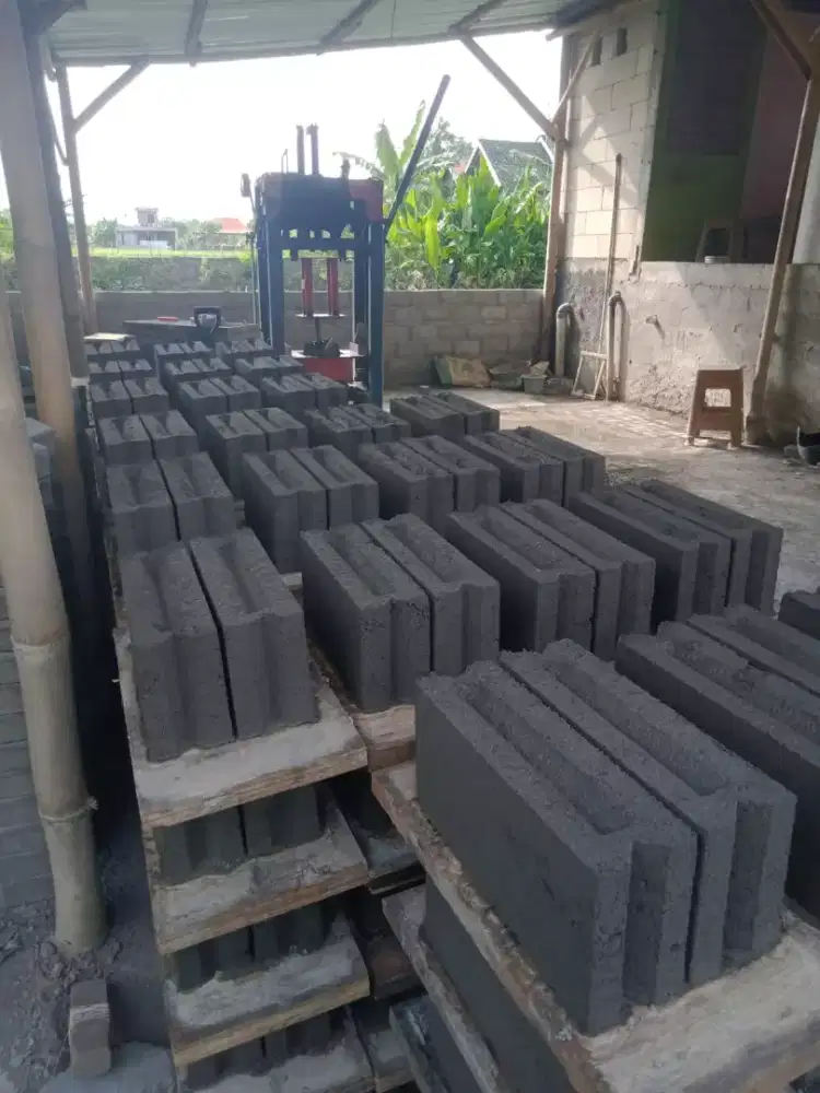 Batako press mesin.