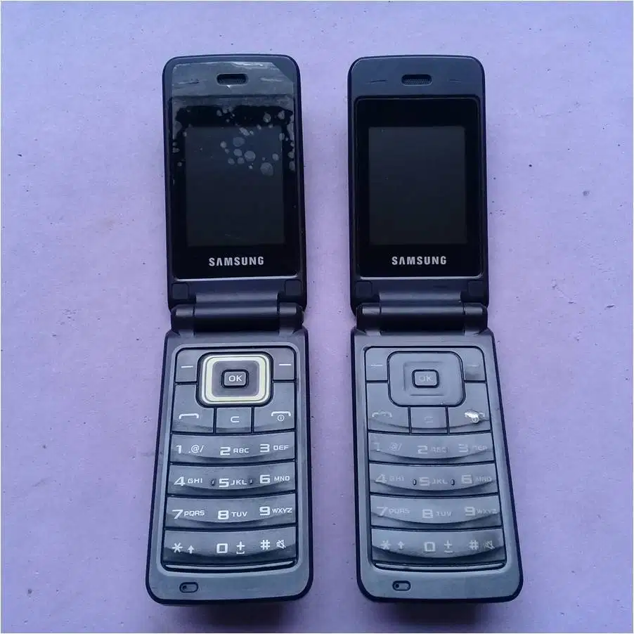 Borongan 2 HP samsung Flip CDMA