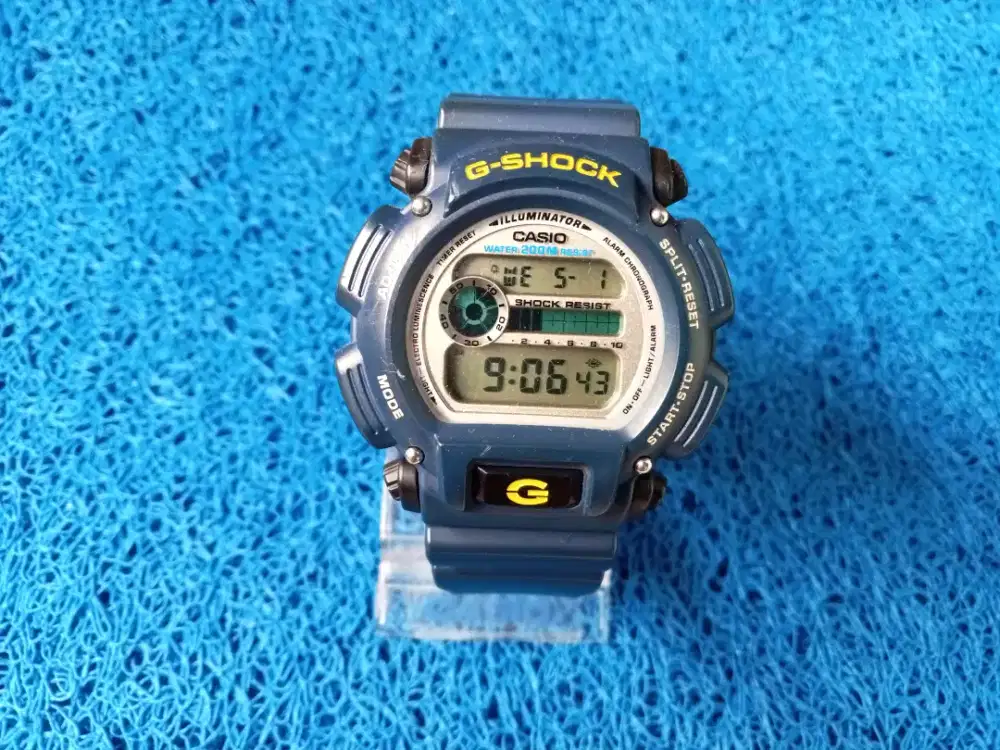 Casio gshock dw 9052 2adr