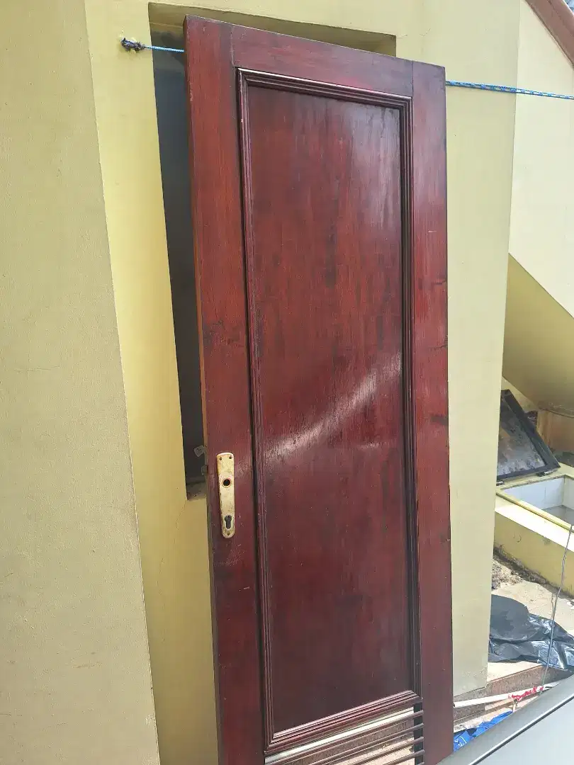 Pintu kayu jati bekas borongan