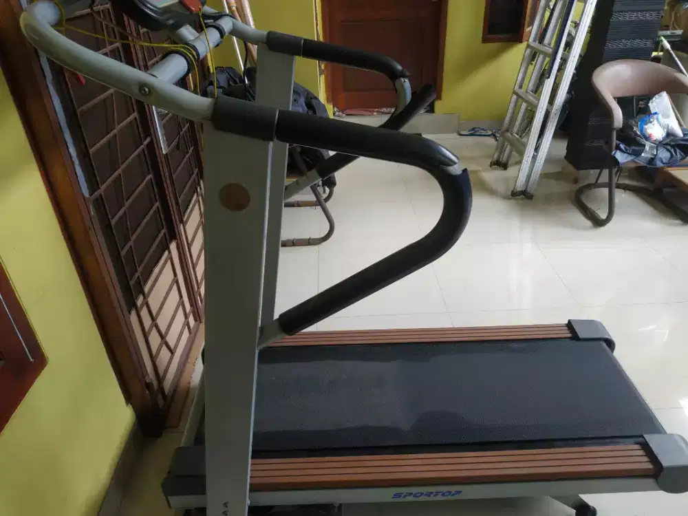 Treadmil Alat buat lari